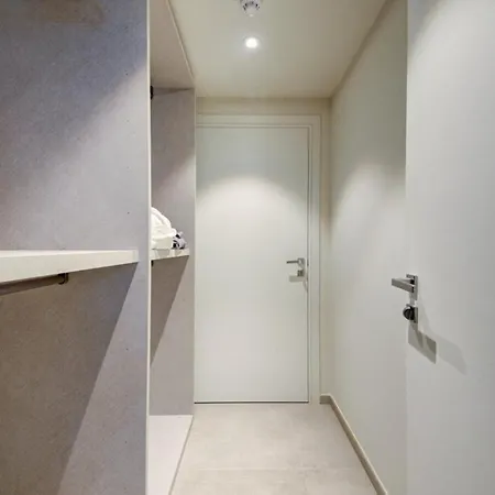 Mercury 319 - 2X Pool Cards Access & Shopping Mall * San Ġiljan