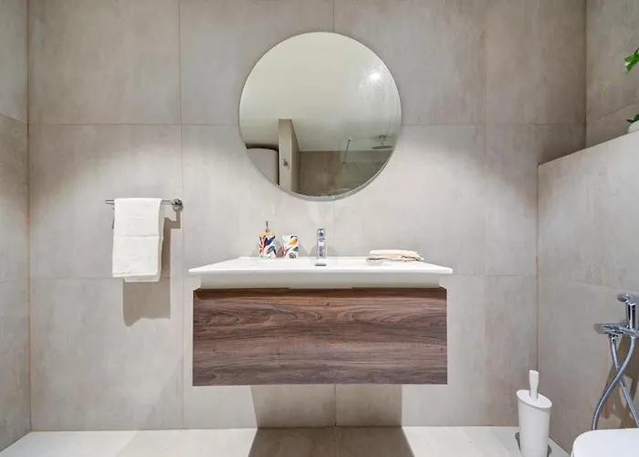 Mercury 319 - 2x Pool Cards Access & Shopping Mall *