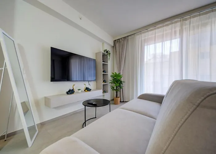 Mercury 319 - 2x Pool Cards Access & Shopping Mall